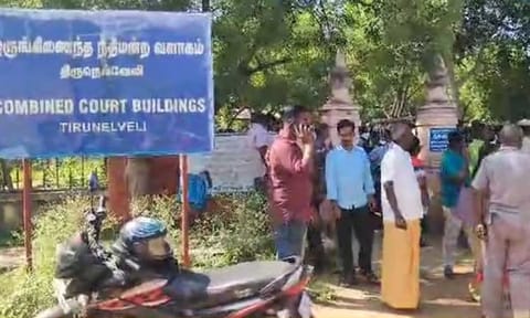 நெல்லை கொலை: போலீசார் மீது நடவடிக்கை எடுக்க ஐகோர்ட்டு உத்தரவு