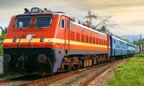 பொங்கல் பண்டிகை முடிந்து சென்னை திரும்புவோர் வசதிக்காக கூடுதலாக 3 சிறப்பு ரெயில்கள்- தெற்கு ரெயில்வே
