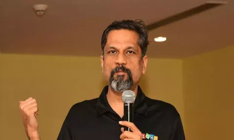 சோஹோ சி.இ.ஓ. பொறுப்பில் இருந்து விலகிய ஸ்ரீதர் வேம்பு...காரணம் என்ன?