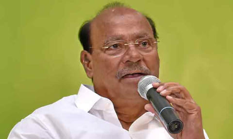 சிப்காட்டுக்கு நிலம் எடுக்க எதிர்ப்பு தெரிவித்த உழவர்களை தாக்கி, மிரட்டுவதா?: ராமதாஸ்
