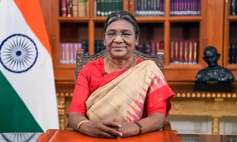 தமிழக கவர்னர் வழக்கில் உச்ச நீதிமன்றத்திடம் 14 கேள்விகள் கேட்ட ஜனாதிபதி