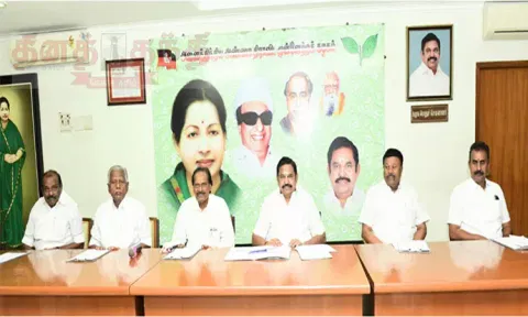 2 சீட் யாருக்கு? எடப்பாடி பழனிசாமி 2-வது நாளாக ஆலோசனை