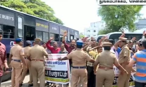 சென்னை டிபிஐ வளாகத்தில் 8-வது நாளாக போராட்டம்: பகுதி நேர ஆசிரியர்கள் கைது
