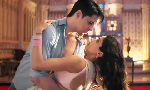 Protest against Sidharth Malhotra-Janavi Kapoor love scene.... Demand to register a case