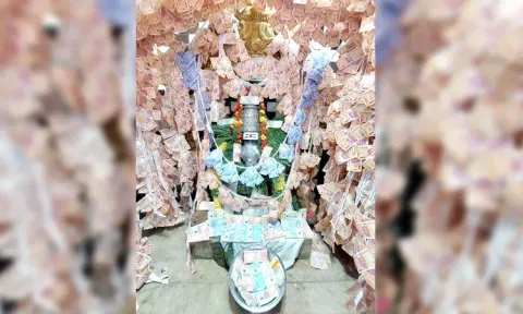 ரூ.17 லட்சத்தில் அலங்கரிக்கப்பட்ட காஞ்சிபுரம் ஏலேல சிங்க விநாயகர்