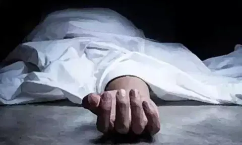 உ.பி.: 21-வது மாடியில் இருந்து குதித்து பயிற்சி டாக்டர் தற்கொலை