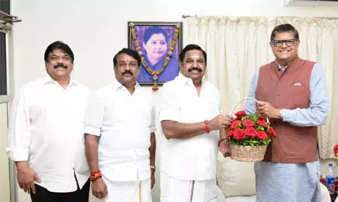 எடப்பாடி பழனிசாமியுடன் பாஜக தேர்தல் பொறுப்பாளர்கள் சந்திப்பு