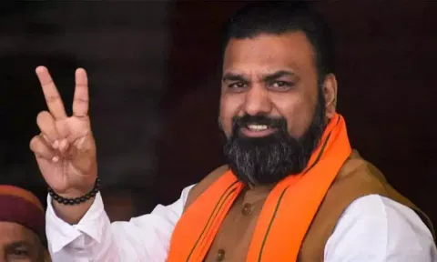 பீகார் துணை முதல்-மந்திரி வயது, கல்வித்தகுதி குறித்து சர்ச்சை