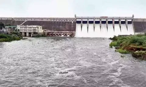 பவானிசாகர் அணை நடப்பாண்டில் 2-வது முறையாக 100 அடியை எட்டியது