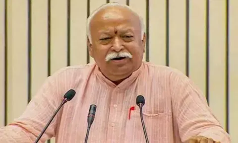‘இந்தியர்கள் சிலருக்கு தங்களின் தாய் மொழியே தெரியவில்லை’ - மோகன் பகவத்