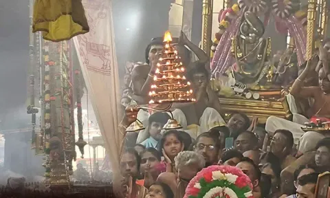 சிதம்பரம் நடராஜர் கோவிலில் மார்கழி ஆருத்ரா தரிசன விழா கொடியேற்றத்துடன் தொடங்கியது