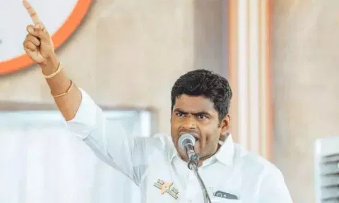 திருத்தணி ரெயில் நிலையத்தில் புடவை வியாபாரி மீது இளைஞர்கள் தாக்குதல் - அண்ணாமலை கண்டனம்