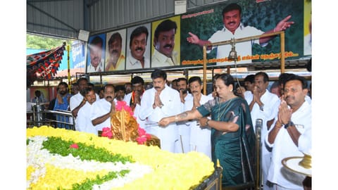DMDK general secretary Premalatha Vijayakant at DMDK founder Vijayakant memorial