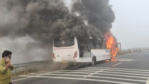 Bus catches fire in Krishnagiri