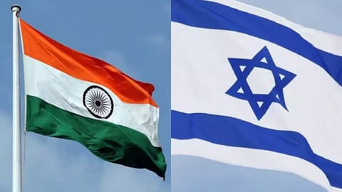 Representation image of (L) India and (R) Israel flag