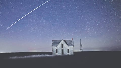 Swift detection: Sonic booms can now trail space junk