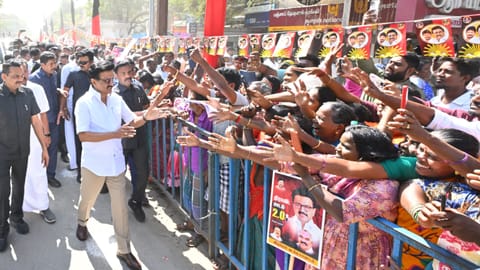Chief Minister Stalin welcomed by people on his visit to Villupuram to launch various schemes and handover welfare benefits on Wednesday