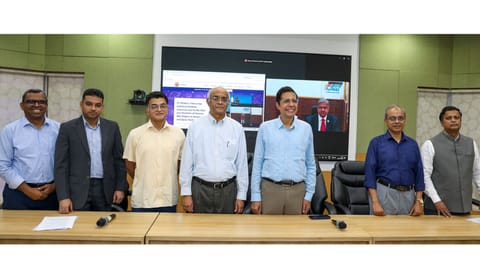 IIT-Madras director V Kamakoti flanked by senior dignitaries 