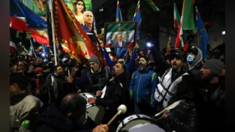 Crackdown on dissent after nationwide protests in Iran