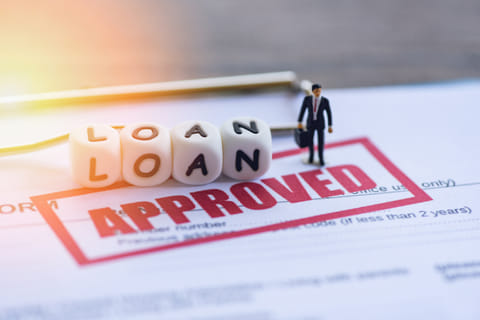 Discover how entrepreneurs can use a personal loan to grow their business. Learn smart ways to fund operations, marketing, expansion, and manage repayments.