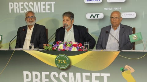 (L-R) A Chandrasekharan (Tournament Director), Mr KCRaghunathan (Chairman – Tablets India TNGF Premier League) & Raamasubramanian (Tournament Director) 