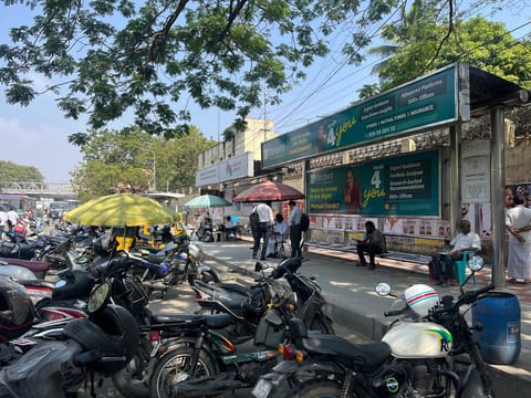 Bus shelter Saidapet Taluk office
