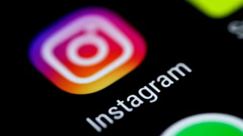Instagram 