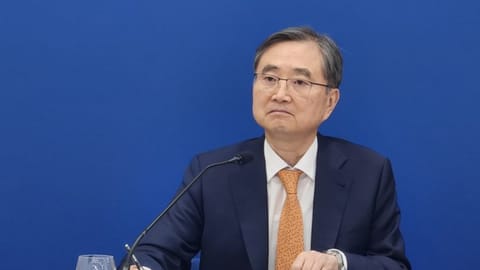 Cho Hyun 