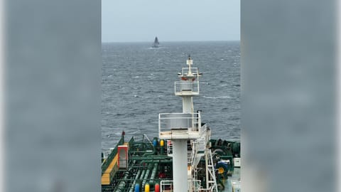 Two Indian LPG carriers safely transit Strait of Hormuz 