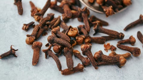 Representative image for cloves 