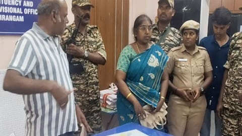  Rs 11 lakh cash seized from DMK functionary's house in Tiruchirappalli