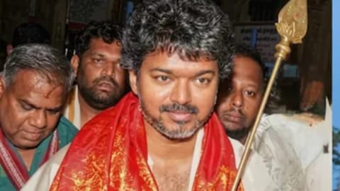 Vijay at Subramanya Swamy temple in Tiruchendur 
