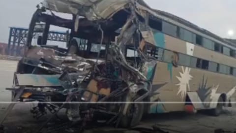 Double-decker bus rams into truck on Ganga Expressway in UP's Budaun, 27 injured