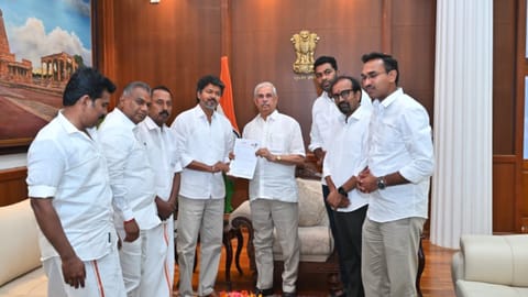 Rajendra Vishwanath Arlekar with Vijay