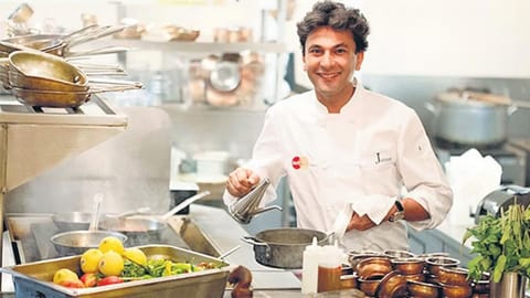 New York state Gov honours Indian chef Vikas Khanna