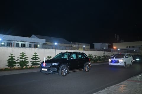Escort vehicles