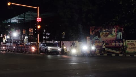 Blinding headlights on Chennai roads create safety hazards, rankle motorists