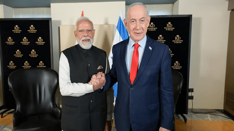 Israeli Prime Minister Benjamin Netanyahu with PM Narendra Modi