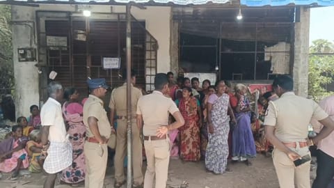 Protest by village women