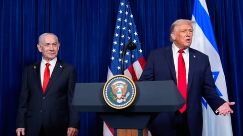 US President Donald Trump with Israel's Prime Minister Benjamin Netanyahu at Mar-a-Lago, Dec. 29, 2025