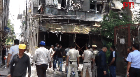 Delhi hotel blaze: Residents break windows to help people escape, rush with blankets