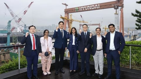 Industries Minister Keerthana held talks with senior officials of Hyundai Heavy Industries (HHI) in South Korea