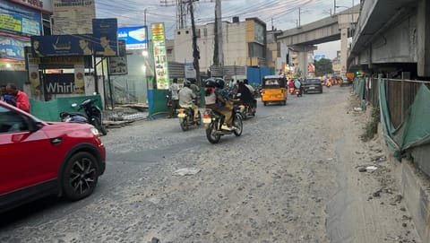 Porur Flyover service roads 