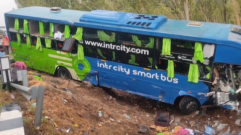 The sleeper coach bus, carrying 36 passengers, was proceeding on the Tiruchy-Chennai National Highway when the accident occurred near Arappedu village