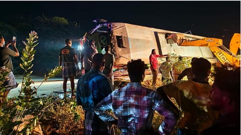 Bus carrying relatives of the groom overturned into a tank near Koonankulam in Virudhunagar district
