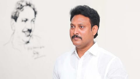 minister Anbil Mahesh Poyyamozhi
