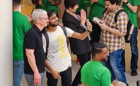 Apple CEO Tim Cook