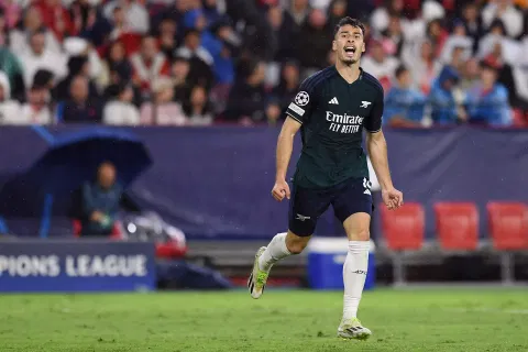 Gabriel Martinelli celebrates after scoring Arsenal’s  opening goal against Sevilla FC