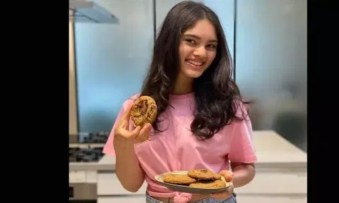 &nbsp;Elisha Parikh