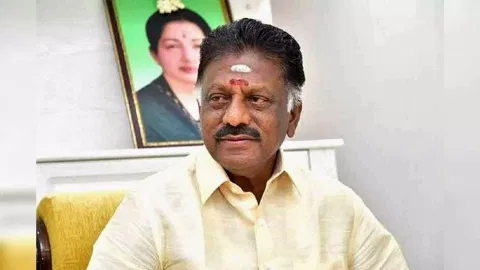 Expelled AIADMK leader O Panneerselvam